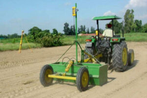 913384_1_061115CALaserlandleveling_standard